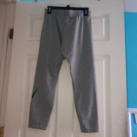 Nike Leggings - Picture 3 of 3